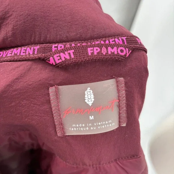 Free People Movement Off the Bleachers Couches Puffy Jacket Medium - Picture 4 of 4